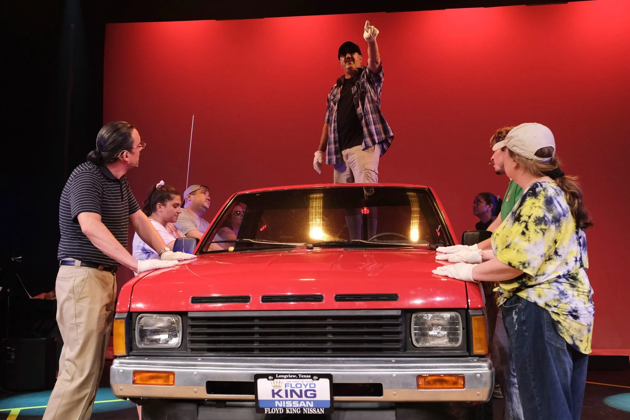 Hands on a Hardbody, photo 37